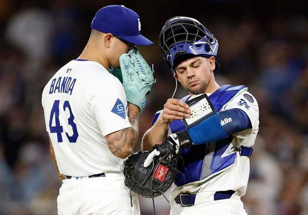 다저스, 백업 포수 로트베트 재영입…'WS 2연패 공신' 반다 방출