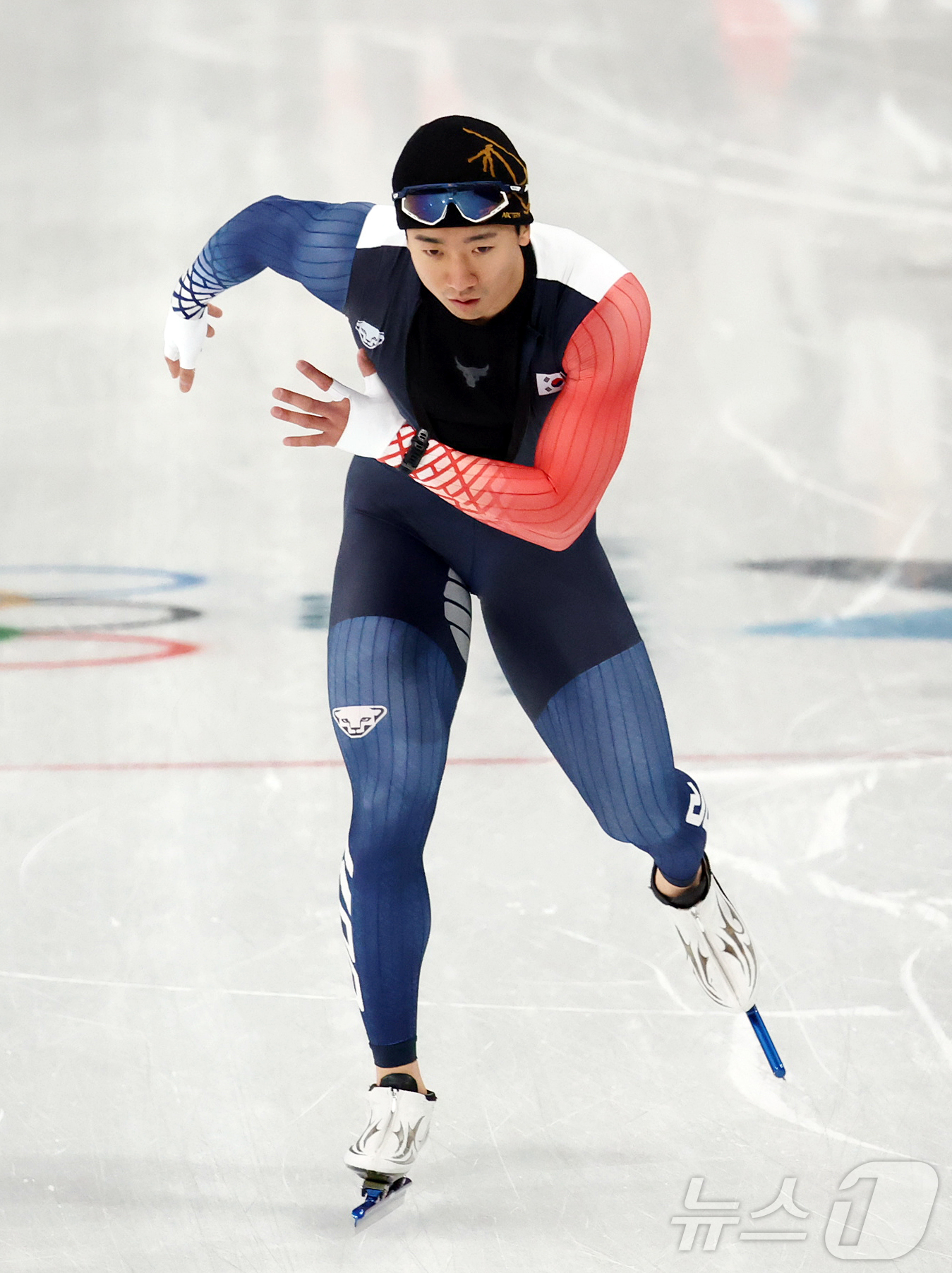 (밀라노=뉴스1) 김진환 기자 = 스피드스케이팅 김준호가 7일(현지시간) 이탈리아 밀라노 스피드스케이팅 스타디움에서 훈련하고 있다. 2026.2.7/뉴스1
