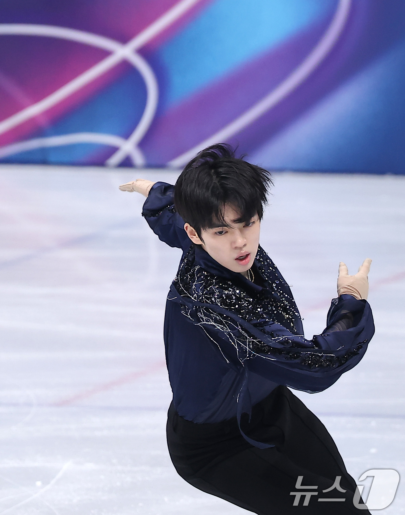 (밀라노=뉴스1) 김성진 기자 = 피겨 차준환이 7일(현지시간) 이탈리아 밀라노 아이스 스케이팅 아레나에서 열린 2026 밀라노·코르티나담페초 동계올림픽 피겨 스케이팅 팀 이벤트( …