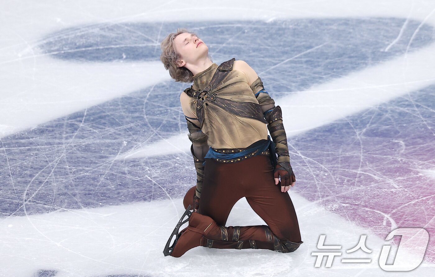 본문 이미지 - 미국 피겨선수 일리야 말리닌이 7일(현지시간) 이탈리아 밀라노 아이스 스케이팅 아레나에서 열린 2026 밀라노·코르티나담페초 동계올림픽 피겨 스케이팅 팀 이벤트(단체전) 남자 싱글 쇼트 프로그램에서 연기를 펼치고 있다. 2026.2.8 ⓒ 뉴스1 김성진 기자