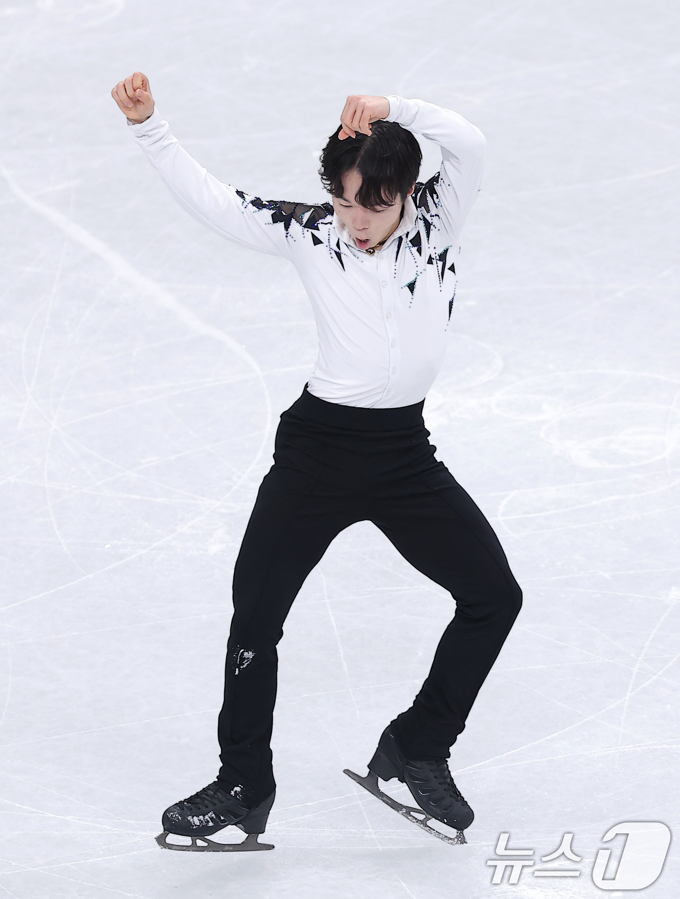 (밀라노=뉴스1) 김성진 기자 = 일본 피겨선수 일리야 카기야마 유마가 7일(현지시간) 이탈리아 밀라노 아이스 스케이팅 아레나에서 열린 2026 밀라노·코르티나담페초 동계올림픽 피 …