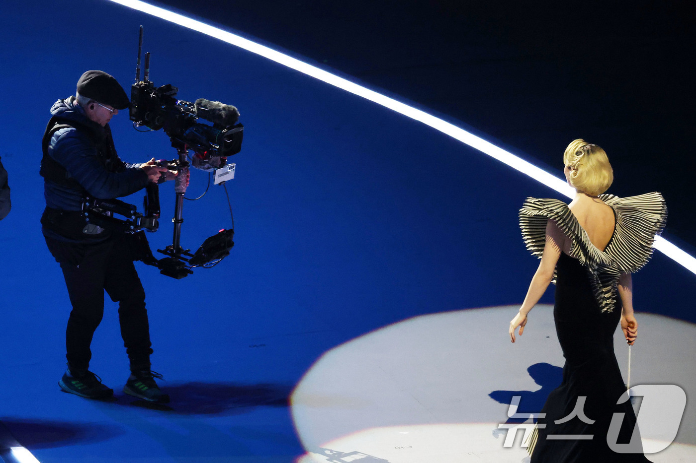 (서울=뉴스1) = 삼성전자가 6일(현지시간) 진행된 2026 밀라노 코르티나 동계올림픽 개막식을 '갤럭시 S25 울트라'로 촬영하고 생중계해, 전 세계를 더 가깝게 연결하며 독보 …