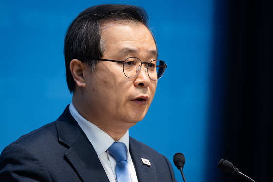 2차 특검 추천 관련 기자회견하는 이건태 의원