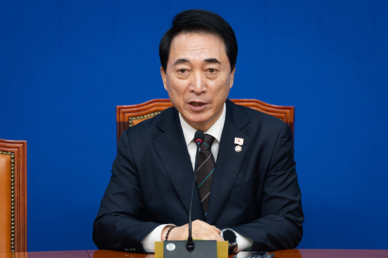 박수현, 양승조 제치고 與충남지사 후보로…김태흠과 맞대결(종합)