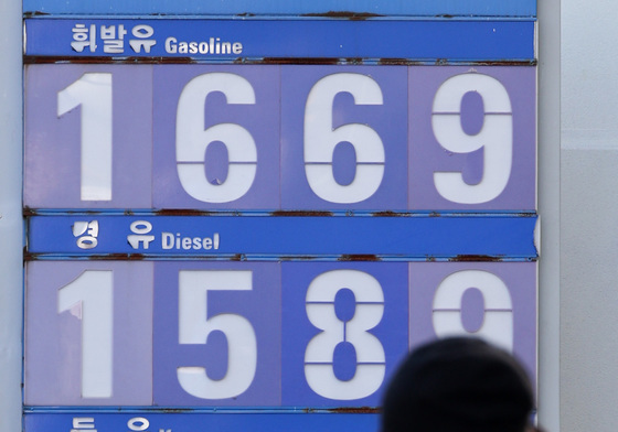 국내 유가 9주 연속 하락