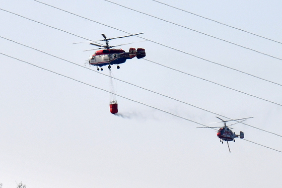 일몰 전 주불 잡힐까…경주 문무대왕면 산불 오후 3시 진화율 85%
