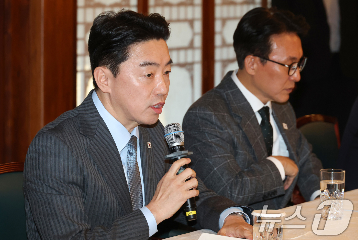 (서울=뉴스1) 최지환 기자 = 강훈식 대통령 비서실장이 8일 오후 서울 종로구 국무총리공관에서 열린 고위당정협의회에서 발언하고 있다. (공동취재) 2026.2.8/뉴스1