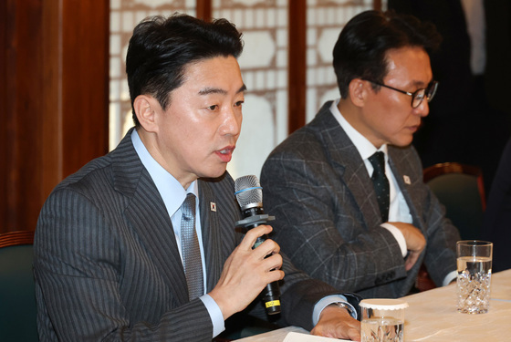 고위당정협 참석한 강훈식 비서실장