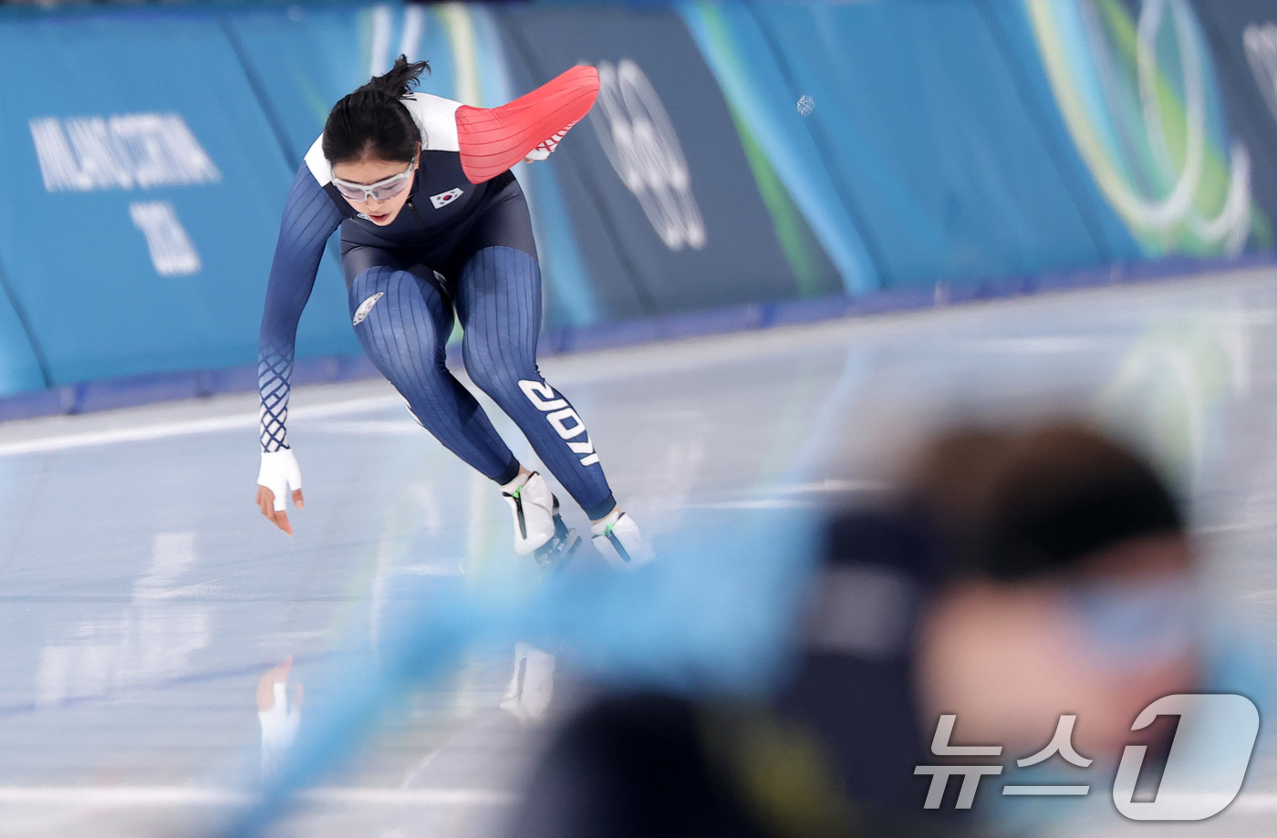 (밀라노=뉴스1) 김성진 기자 = 스피드스케이팅 이나현이 8일(현지시간) 이탈리아 밀라노 스피드스케이팅 스타디움에서 훈련하고 있다.  2026.2.8/뉴스1