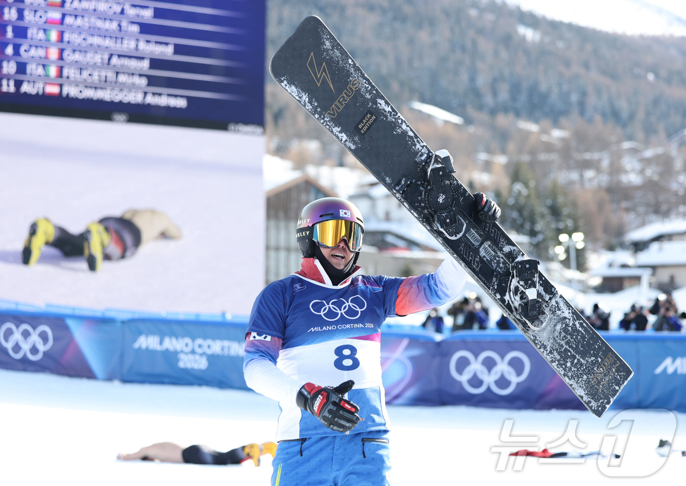 (리비뇨=뉴스1) 김진환 기자 = 스노보드 김상겸이 8일(현지시간) 이탈리아 리비뇨의 스노파크에서 열린 2026 밀라노·코르티나담페초 동계올림픽 스노보드 남자 평행 대회전 결승에서 …