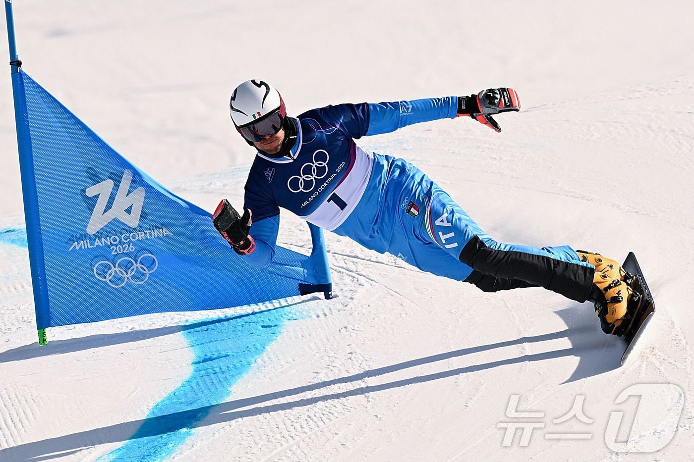 본문 이미지 - 김상겸과의 8강에서 패한 롤랜드 피슈날러(이탈리아).  ⓒ AFP=뉴스1