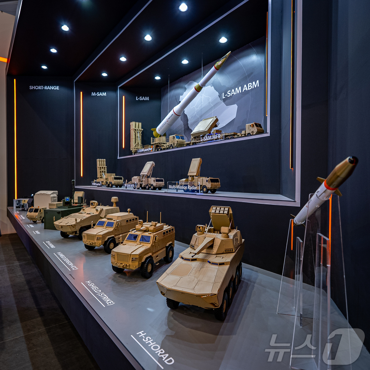 (서울=뉴스1) = 한화에어로스페이스·한화시스템·한화오션이 8일부터 12일(현지시간)까지 사우디아라비아 리야드에서 열리는 'WDS 2026'에 참가해 육·해·공·우주 전 영역을 아 …