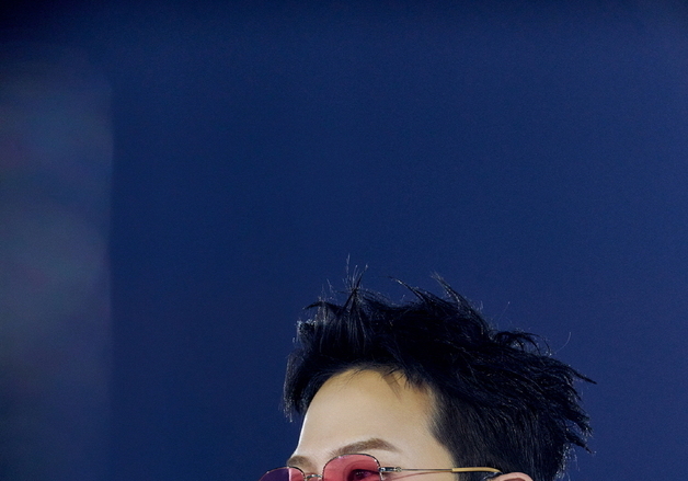 지드래곤, 첫 단독 팬미팅 성황…미니 게임→앙탈 챌린지까지