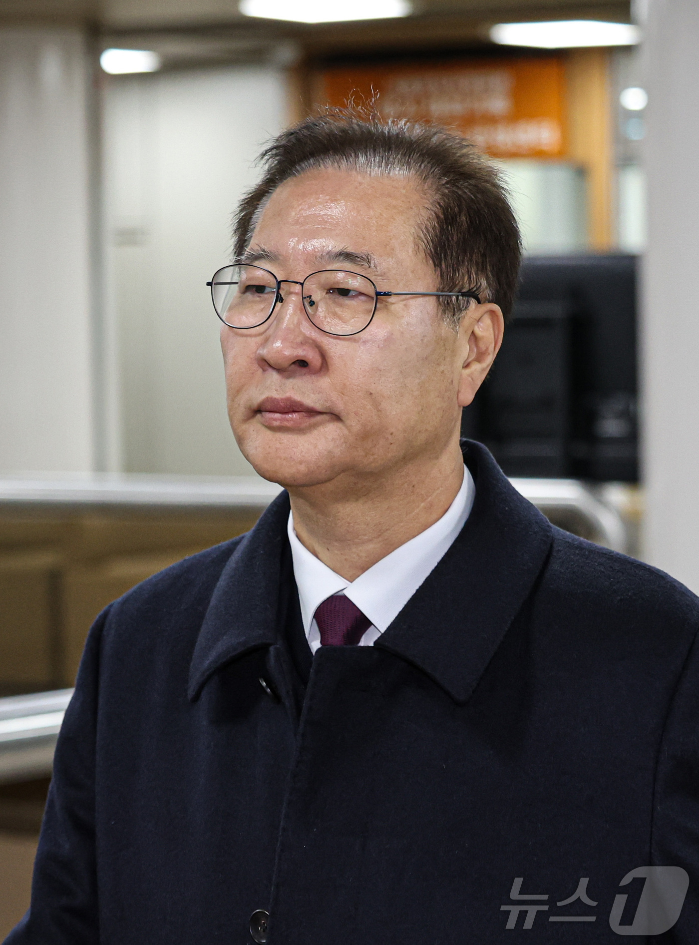 (서울=뉴스1) 황기선 기자 = 12·3 비상계엄 사태에 가담하고 김건희 여사의 수사 관련 청탁을 들어준 혐의로 기소된 박성재 전 법무부 장관이 9일 서울 서초구 서울중앙지방법원에 …