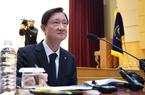 이찬진 금감원장 "가상에 잘못 입력된 비트코인 실제 거래…재앙이다"