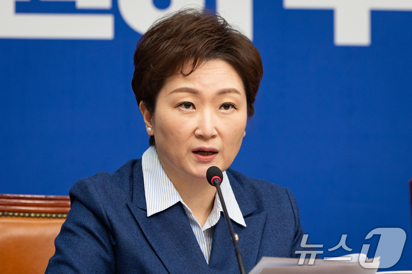 (서울=뉴스1) 유승관 기자 = 이언주 더불어민주당 최고위원이 9일 서울 여의도 국회에서 열린 최고위원회의에서 모두 발언을 하고 있다. 2026.2.9/뉴스1