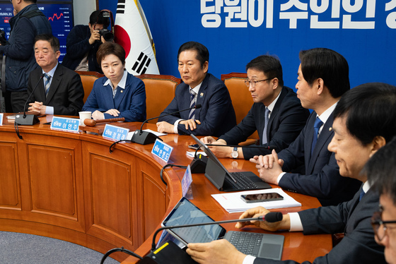 與, 특검 추천 논란까지 깊어지는 내홍…황명선 "전준철 대변인이냐"