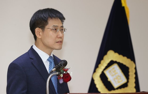 취임사하는 김상곤 전주지방법원장