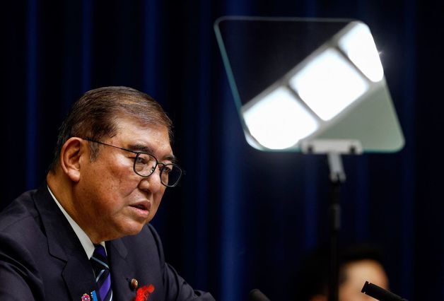 이시바 전 총리 "다카이치 승리, 백지위임 아니다" 일침