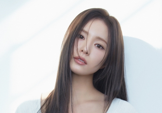 '휴민트' 신세경 "과하게 겸손한 박정민, 묵묵히 자기 일 하는 모습 멋져"