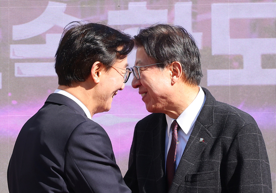 전재수 의원과 박형준 부산시장