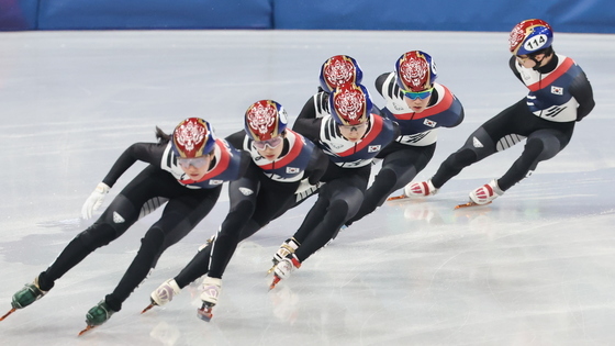 훈련하는  쇼트트랙 대표팀