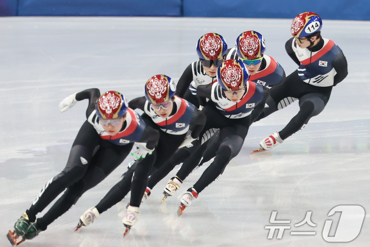 (밀라노=뉴스1) 김진환 기자 = 쇼트트랙 대표팀이 9일(현지시간) 이탈리아 밀라노 아이스 스케이팅 아레나에서 훈련을 하고 있다.2026.2.9/뉴스1