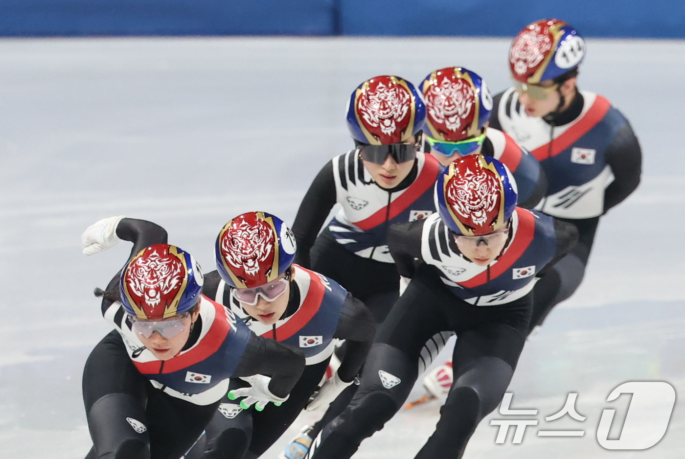 (밀라노=뉴스1) 김진환 기자 = 쇼트트랙 대표팀이 9일(현지시간) 이탈리아 밀라노 아이스 스케이팅 아레나에서 훈련을 하고 있다. 2026.2.9/뉴스1