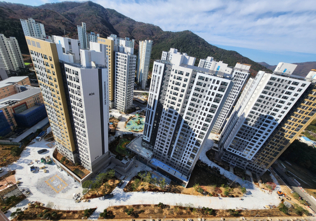 동원개발, 공공임대주택에 '비KS 자재' 무단 사용