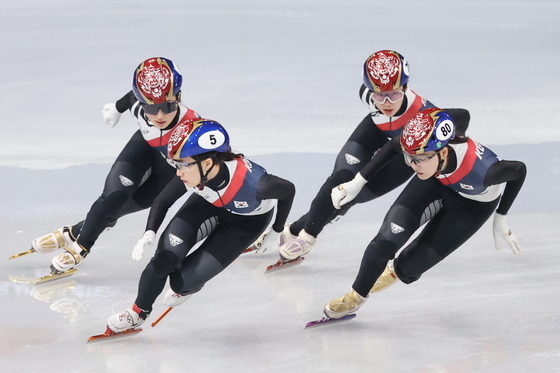 컨디션 점검하는 쇼트트랙 태극전사들