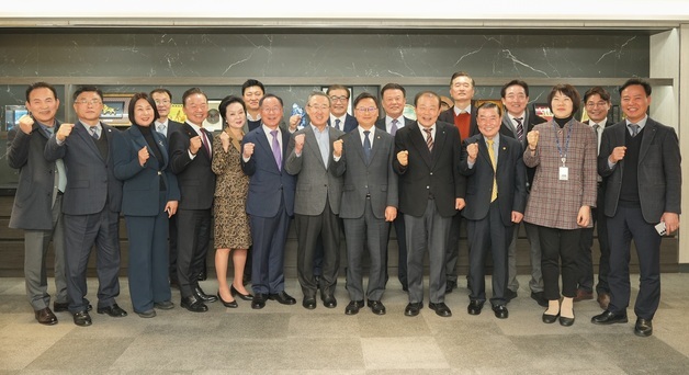 부산상의, 해수부 이전 후 첫 방문…"산업인프라·정책역량 시너지 기대"