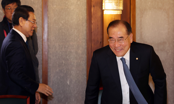 이개호 의원, 전남·광주 통합특별시장 출마 선언 앞두고 김영록 지사와 인사