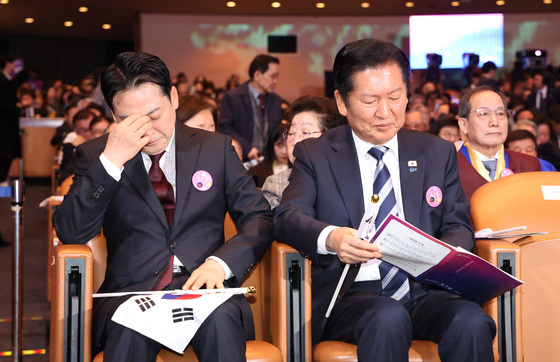 제107주년 3·1절 기념식 참석한 정청래·장동혁