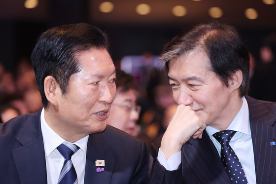 조국 "與 '김용남 배치' 이유 관심없다…민주개혁 진영 저격수 역할 검증"