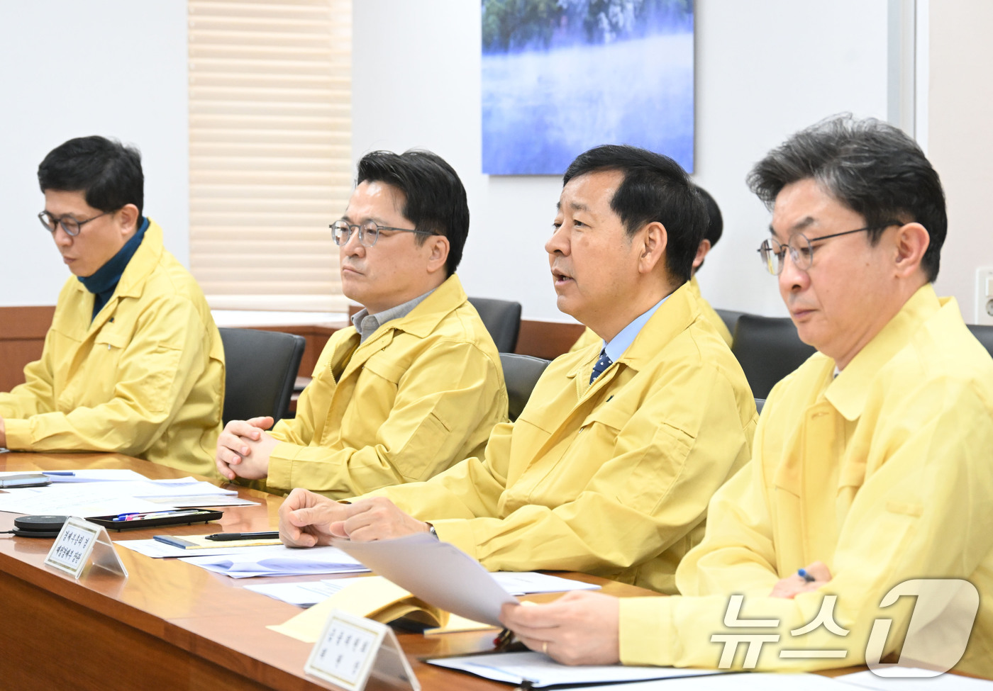 (서울=뉴스1) 임세영 기자 = 구윤철 경제부총리 겸 재정경제부 장관이 1일  서울 종로구 정부서울청사에서 열린 이란 관련 관계기관 합동 상황점검회의에서 모두발언을 하고 있다. ( …