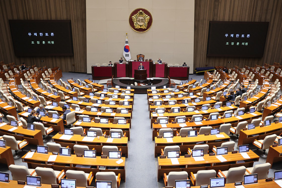 3.1절에도 이어지는 무제한토론