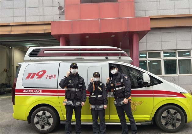 청주서 37주 임신부, 구급대 도움으로 119구급차서 무사 출산