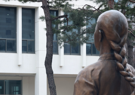 3.1절 기념 유관순열사 동상 헌화예배 참석한 우원식 의장