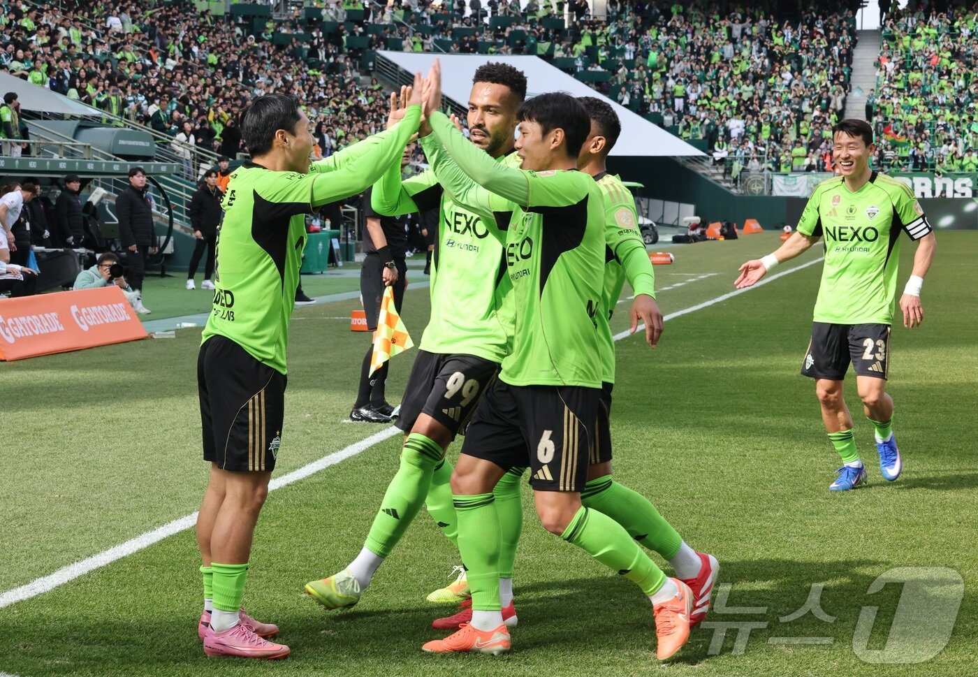 본문 이미지 - 최근 3연승 중인 전북 현대.  ⓒ 뉴스1 유경석 기자