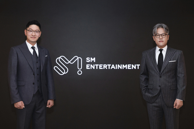 SM 장철혁·탁영준 대표·최정민 CGO, 美빌보드 '글로벌 파워 플레이어스' 선정