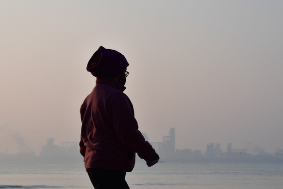 내일 아침 영하권, 낮엔 기온↑ '큰 일교차'…중서부 미세먼지 '나쁨'