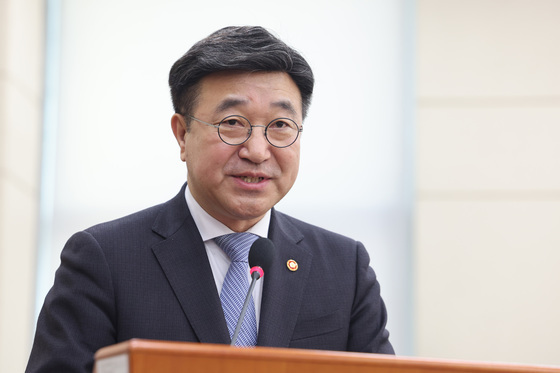 행정안전위원회 발언하는 윤호중 장관