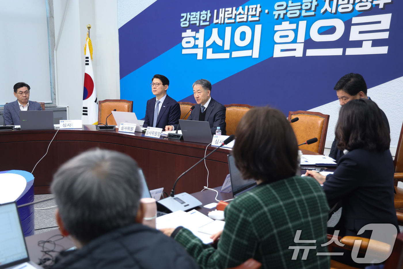 (서울=뉴스1) 신웅수 기자 = 박능후 조국혁신당 공직선거후보자추천관리위원장이 10일 서울 여의도 국회에서 열린 6.3지방선거 공천 면접에 앞서 발언하고 있다. 2026.3.10/ …