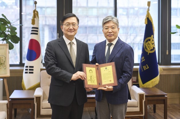 김태유 서울대 의대 명예교수, 모교에 장학금 1.2억원 누적 기부