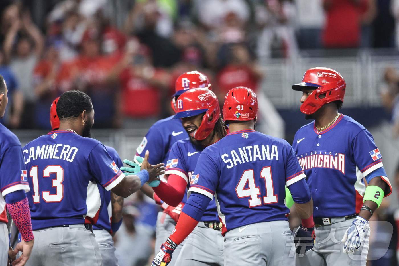 본문 이미지 - 화려한 라인업을 자랑하는 도미니카공화국. ⓒ AFP=뉴스1