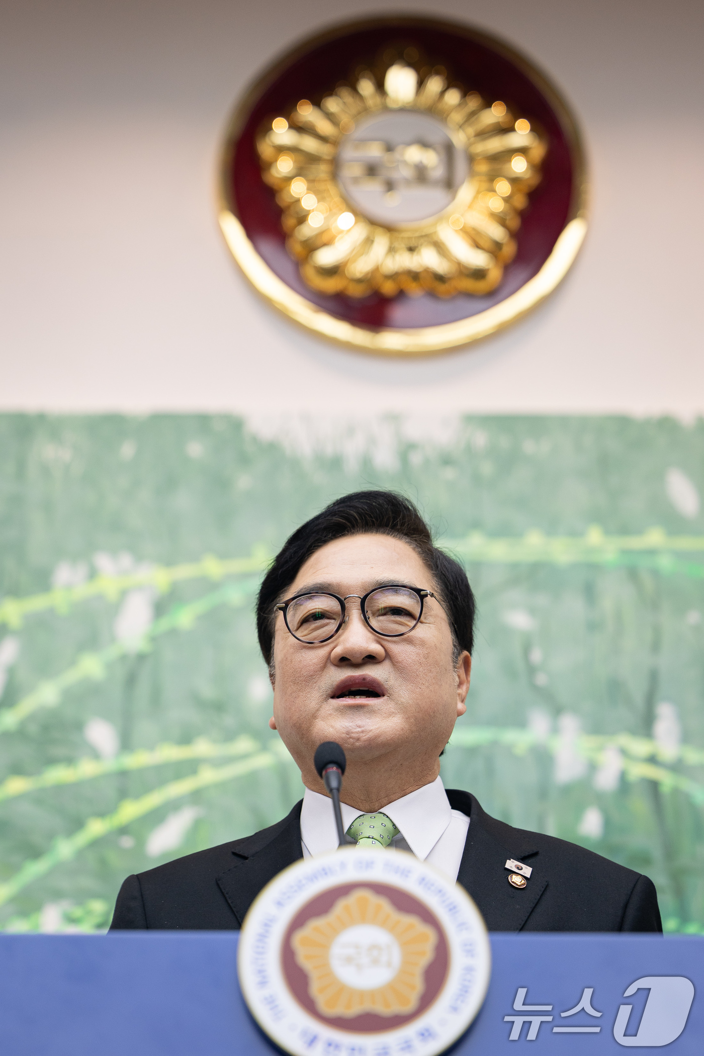 (서울=뉴스1) 유승관 기자 = 우원식 국회의장이 10일 서울 여의도 국회에서 개헌 관련 긴급 기자회견을 하고 있다. 2026.3.10/뉴스1