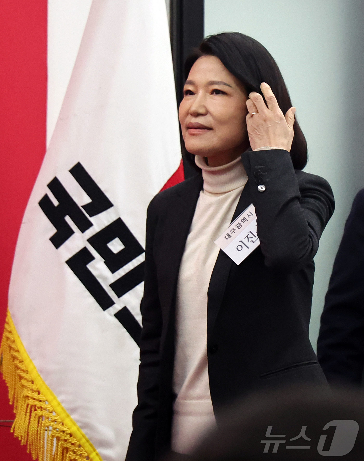 (서울=뉴스1) 김진환 기자 = 6·3 지방선거 대구시장 공천 후보로 나선 이진숙 전 방송통신위원장이 10일 서울 영등포구 여의도 국민의힘 당사에서 열린 6·3 지방선거 광역단체장 …