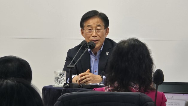 충청 U대회 조직위 "시설 준비 순조…기업 후원 끊겨 걱정"