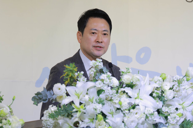 '尹 절연' 결의문 동참 장동혁…말 대신 행동으로 노선 변화