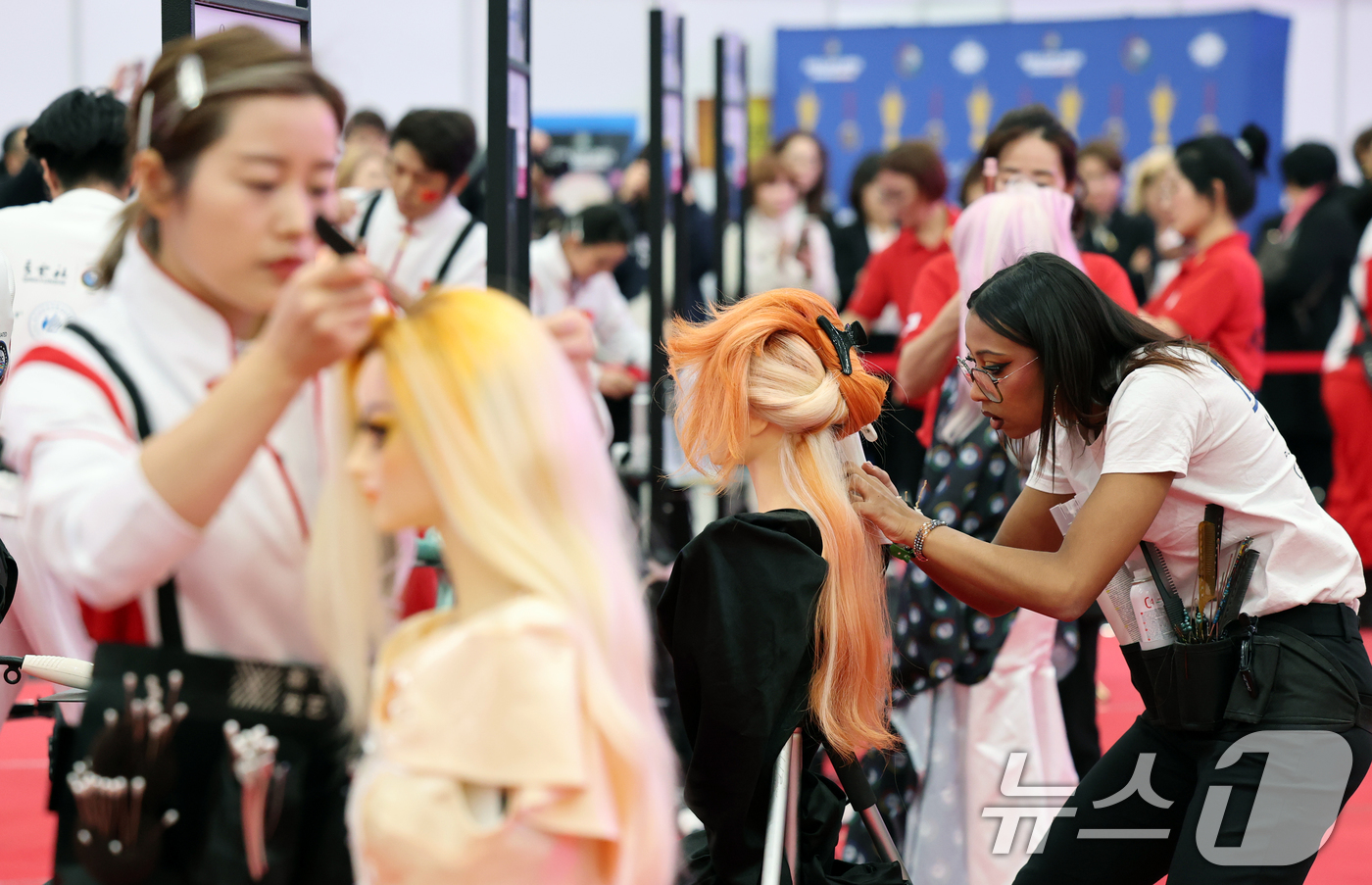 (대전=뉴스1) 김기태 기자 = 10일 대전 유성구 대전컨벤션센터(DCC)에서 열린 2026 대전 뷰티 엑스포 '2026 OMC 아시아컵 오픈 & 인터뷰티페어 코리아'에 참가한 선 …